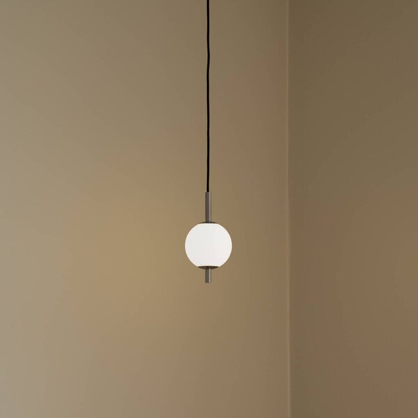 UMAGE LED závesné svietidlo Audrey, oceľová farba, 1-pl., Ø 12 cm, Hliník / sivá / zinok, Obývacia izba / jedáleň, kov, Dizajn, Závesné svietidlo
