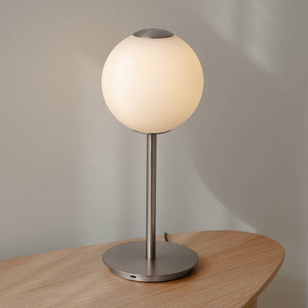 UMAGE stolová LED lampa Audrey, oceľová farba, výška 37 cm, Hliník / sivá / zinok, Obývacia izba / jedáleň, kov, Dizajn, Stojacie svietidlo