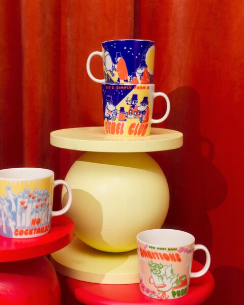 Arabia Hrnček Moomin Party Queue 0,4l