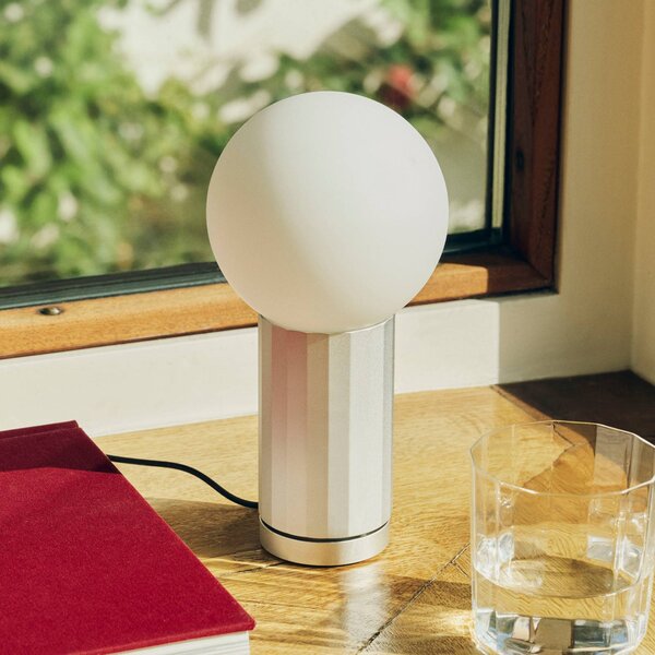 HAY stolová LED lampa TURN ON, hliník, výška 20 cm, stmievateľné, Hliník / sivá / zinok, Obývacia izba / jedáleň, Sklo, Moderný, Stojacie svietidlo