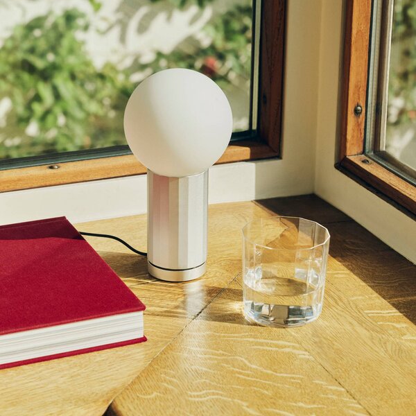HAY stolová LED lampa TURN ON, hliník, výška 20 cm, stmievateľné, Hliník / sivá / zinok, Obývacia izba / jedáleň, Sklo, Moderný, Stojacie svietidlo