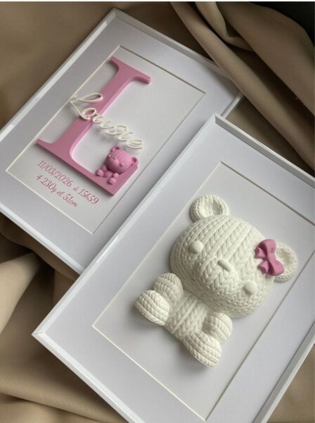 SET 2 personalizovaných 3D obrazov k narodeniu bábätka | Krstný obraz s menom + obraz s motívom | 21×30 cm