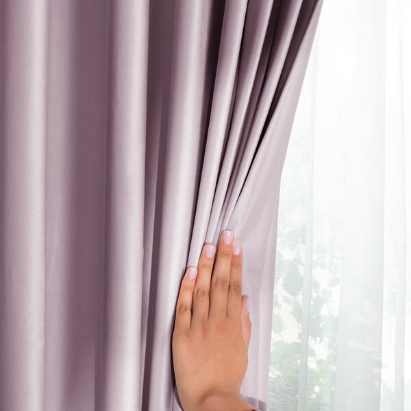 Svetloružový zamatový dimout záves 140x245 cm Eyelets – Restilo