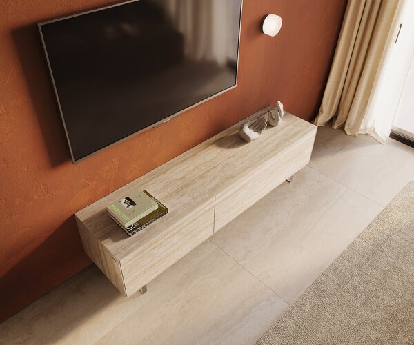 DELIFE TV stolík Cuor 180 cm keramika Laminam® Travertino Bianco krémovo biela 1 výklopné dvierka 2 zásuvky podstava závesná akrylové sklo