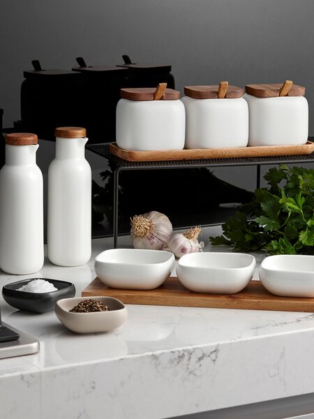 Súprava úložných dóz z porcelánu a akáciového dreva Essentials, 7 dielov