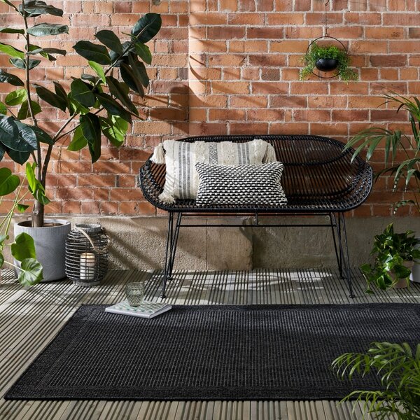 Flair Rugs , AKCIA: 200x290 cm Kusový koberec Aruba Alfresco Weave Charcoal – na von aj na doma, čierna, chodba / predsieň
