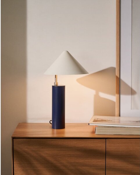 Tmavomodrá stolová lampa s kovovým tienidlom (výška 42 cm) Shiva – Kave Home