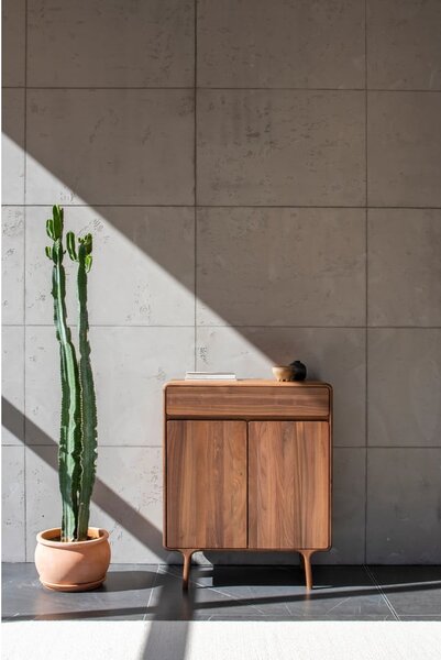 Hnedá komoda z orechového dreva 90x110x45 cm Fawn – Gazzda