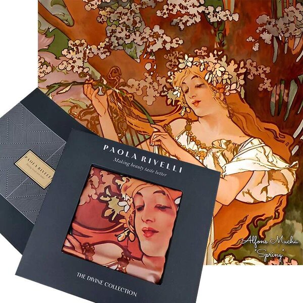 PAOLA RIVELLI Šatka, 90x90 cm Alfons Mucha Štyri ročné obdobia Jar (Krásna šatka v originálnom darčekovom baleni z úplne novej kolekcie The Divine Collection značky Paola Rivelli. - Uvádzacia zľava -28%. Nenechajte si ujsť!)
