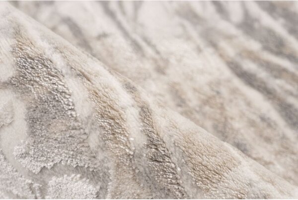 Svetlý abstraktný koberec CHalet Pierre Cardin 703 Beige Silver 0,80 x 1,50 m