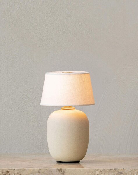 Audo Copenhagen Prenosná lampa Torso, sand 71116