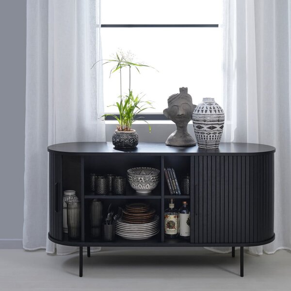 Čierna nízka komoda v dekore duba s posuvnými dverami 140x76 cm Nola – Unique Furniture