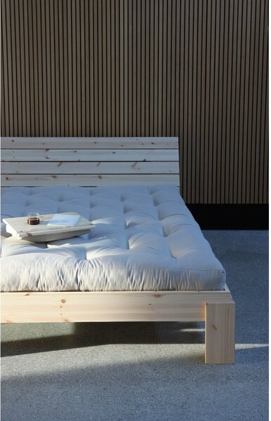Dvojlôžková posteľ z borovicového dreva s roštom v prírodnej farbe 160x200 cm Layers – Karup Design