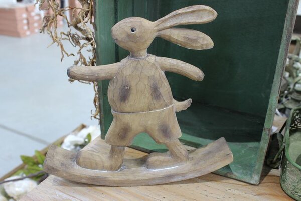 Hnedý veľkonočný zajac v drevenom dizajne 25,5cm