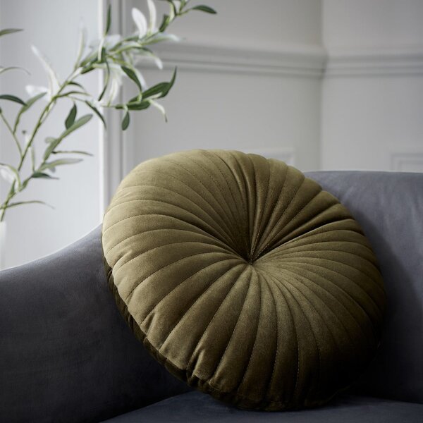 Zamatový dekoračný vankúš ø 40 cm Round Soft Touch – Catherine Lansfield