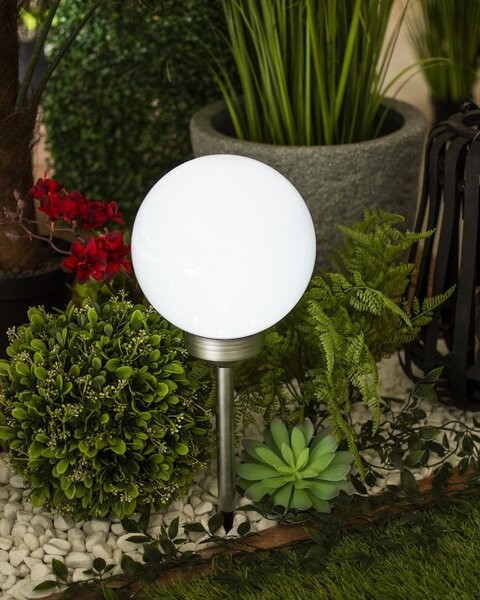 Solárna záhradná lampa v tvare gule 20 cm