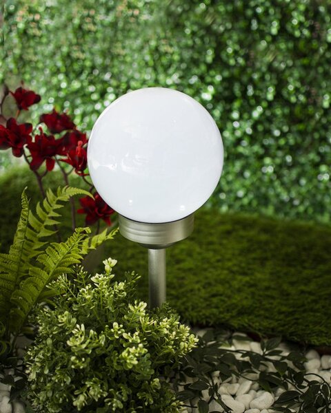 Solárna záhradná lampa v tvare gule 20 cm