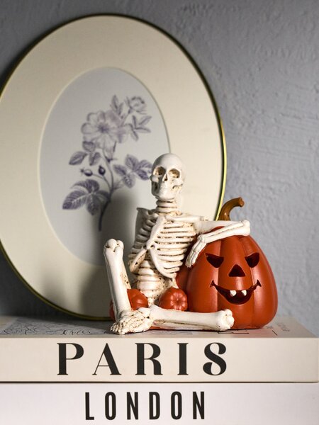 Sinsay - Halloweenska LED dekorácia v tvare kostlivca a tekvice - biela