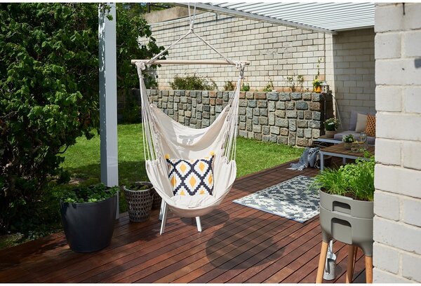 Krémovobiele polstrované závesné záhradné kreslo Tobago – Garden Pleasure