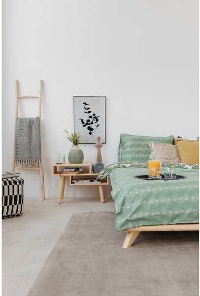 Dvojlôžková posteľ z borovicového dreva s roštom 180x200 cm Senza – Karup Design