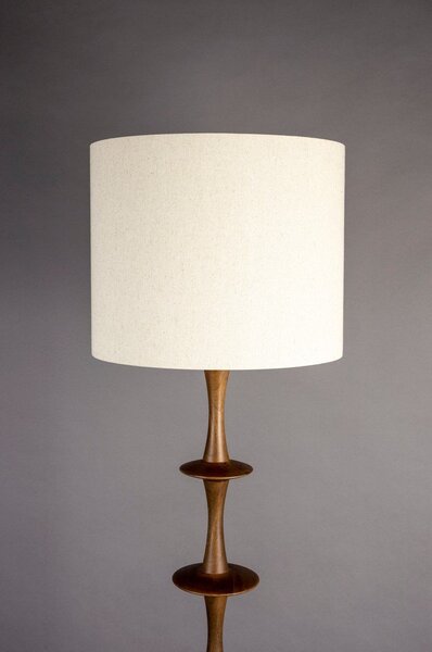 Krémová/v tmavoprírodnej farbe stojacia lampa s textilným tienidlom (výška 179 cm) Cath – Dutchbone