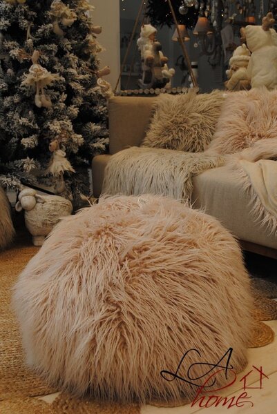 Ružový chlpatý pouf Yetti - Ø 55 * 55 cm - J-Line by Jolipa