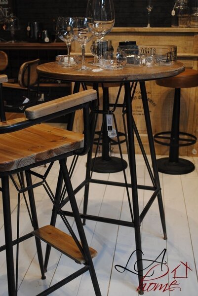 Kovová barová stolička s drevom BISTRO - 50 * 53 * 111cm - J-Line by Jolipa