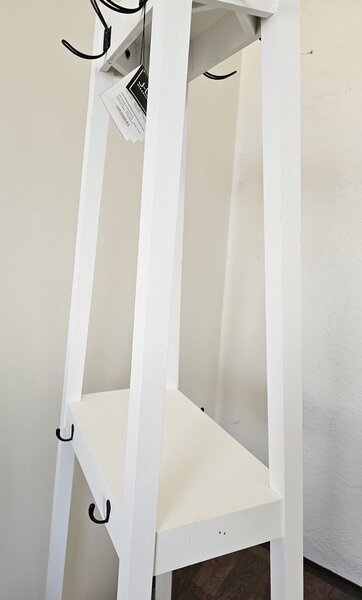 Biely drevený stojaci vešiak s poličky a háčiky - 60 * 40 * 175 cm - J-Line by Jolipa