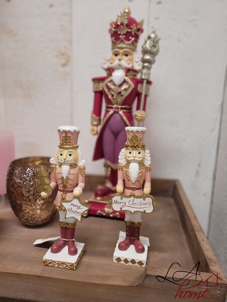 Dekoratívne soška Louskáčka s ceduľkou Merry Christmas - 9 * 7 * 22 cm - Clayre & Eef