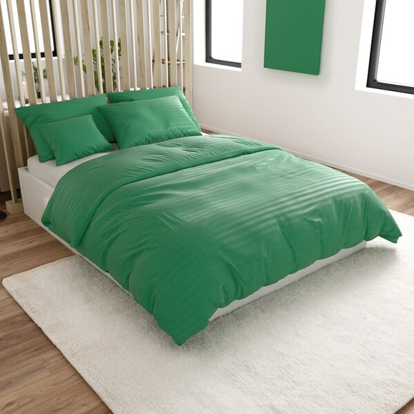 Hotelové obliečky z mikrovlákna JASMINE tmavo zelené - prúžok 2 cm Rozmer obliečky: 70 x 90 cm | 140 x 200 cm