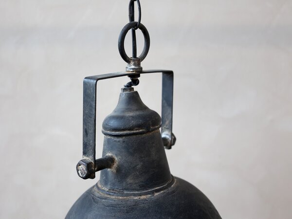 Industriálne čierné kovové závesné svetlo Fact - Ø24*26 cm - Chic Antique