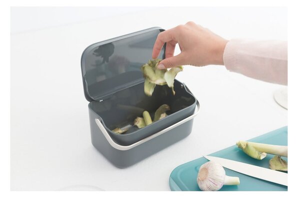 Tmavosivá nádoba na kompostovateľný odpad 1,8 l SinkSide – Brabantia
