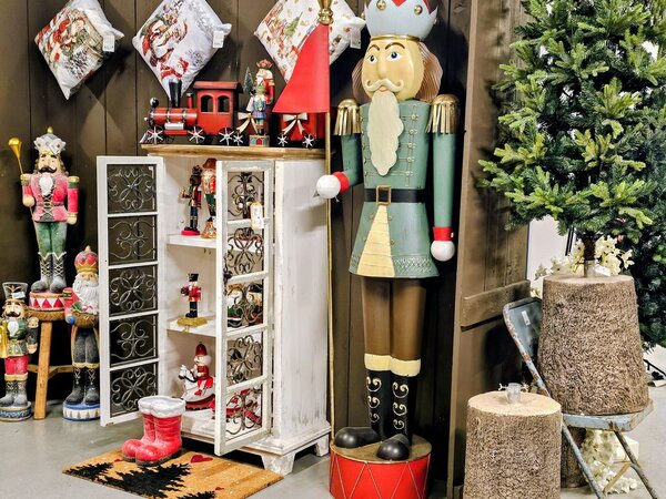 Bielo-červená obliečka na vankúš Santa - 45*45 cm - Clayre & Eef