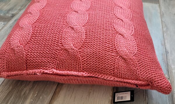 Malinovo ružový pletený vankúš Lodge Raspberry - 60 * 60cm - Colmore by Diga