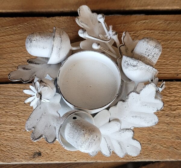 Biely antik kovový svietnik so žaluďmi na čajovú sviečku Clair Blanc - 12*12*4cm - Exner