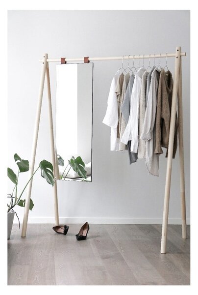 Vešiak z borovicového dreva so zrkadlom Karup Design Hongi Natural