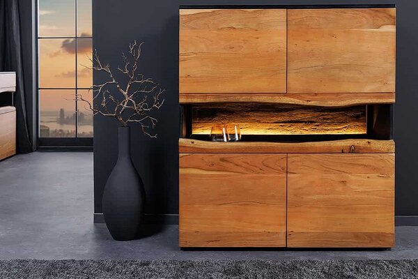 Dizajnová vysoká komoda Feleti 120 cm akácia
