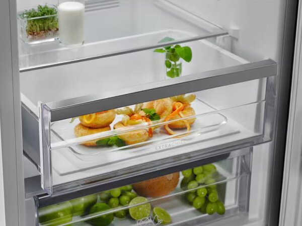 Electrolux LNT7ME36X3 - Kombinovaná chladnička