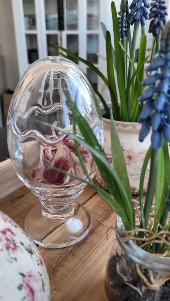 Sklenená dóza na cukríky v tvare vajíčka na nôžke - Ø 8*16 cm - Clayre & Eef