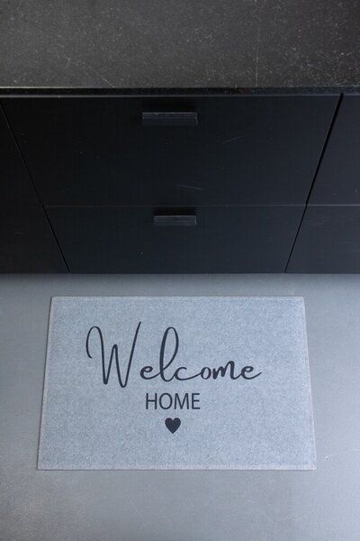 Sivá podlahová rohožka so srdiečkom Welcome Home - 75*50*1cm - Mars & More