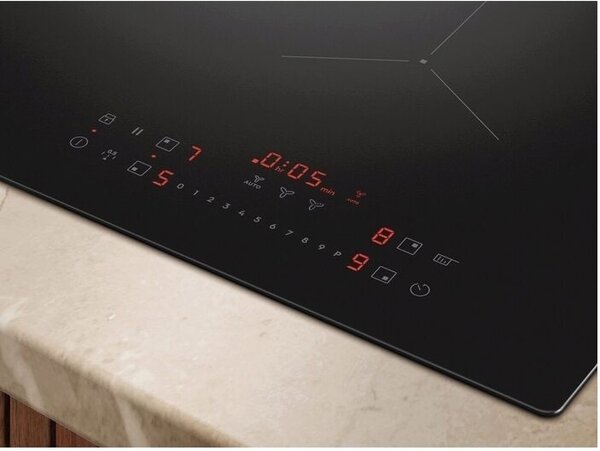 Electrolux KCC83410CT - Indukčná varná doska s odsávaním