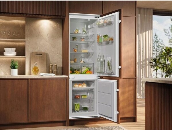 Electrolux ENA7NE18S - Chladnička kombinovaná zabudovateľná