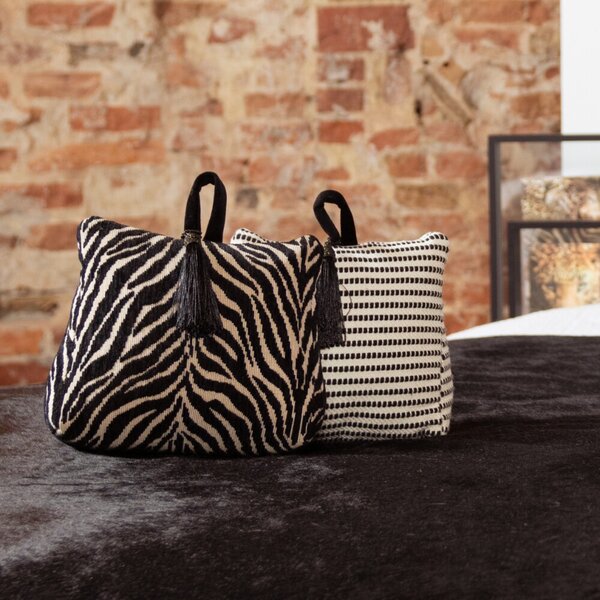 Krémovo-čierna bavlnená dverná zarážka Stripe - 10*21*17cm - Mars & More