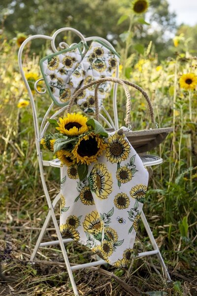 Béžová bavlnená chňapka - podložka so slnečnicami Sunny Sunflowers - 20*20cm - Clayre & Eef