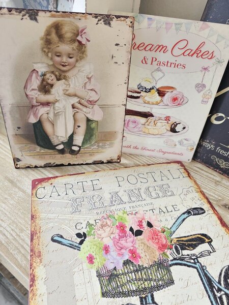 Nástenná kovová ceduľa s klomom Carte Postale - 30*30 cm - Ostatní