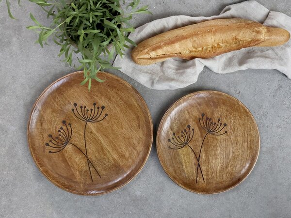 Servírovací tanier z mangového dreva s kvetinou Tours Angeliqué - Ø 30cm - Chic Antique