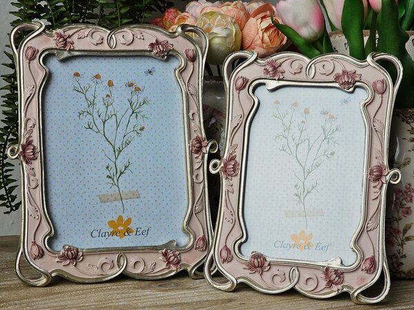 Pastelovo ružový fotorámik so zdobením a kvetmi - 16*2*21 cm / 10*15 cm - Clayre & Eef