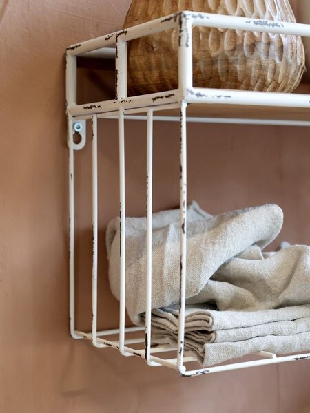 Biela antik kovová nástenná polička s háčikmi Old Shelf - 58*18*24 cm - Chic Antique