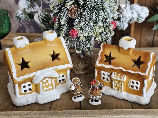 Keramický svietnik perníková chalúpka Gingerbread House - 11 * 8 * 10 cm - Clayre & Eef
