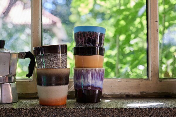 Modro-čierny retro hrnček na kávu Coffee 70s Swinging - Ø 7,5 * 8cm / 230 ml - HKLIVING